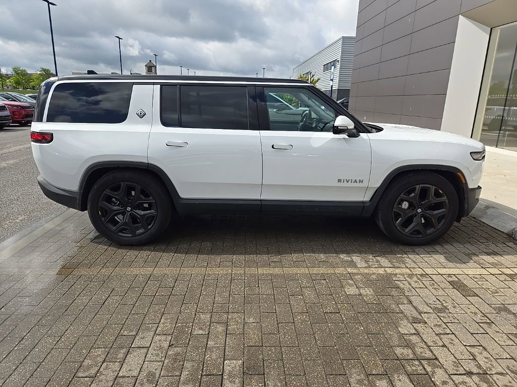 Used 2025 Rivian R1S Adventure AWD/4WD image 4