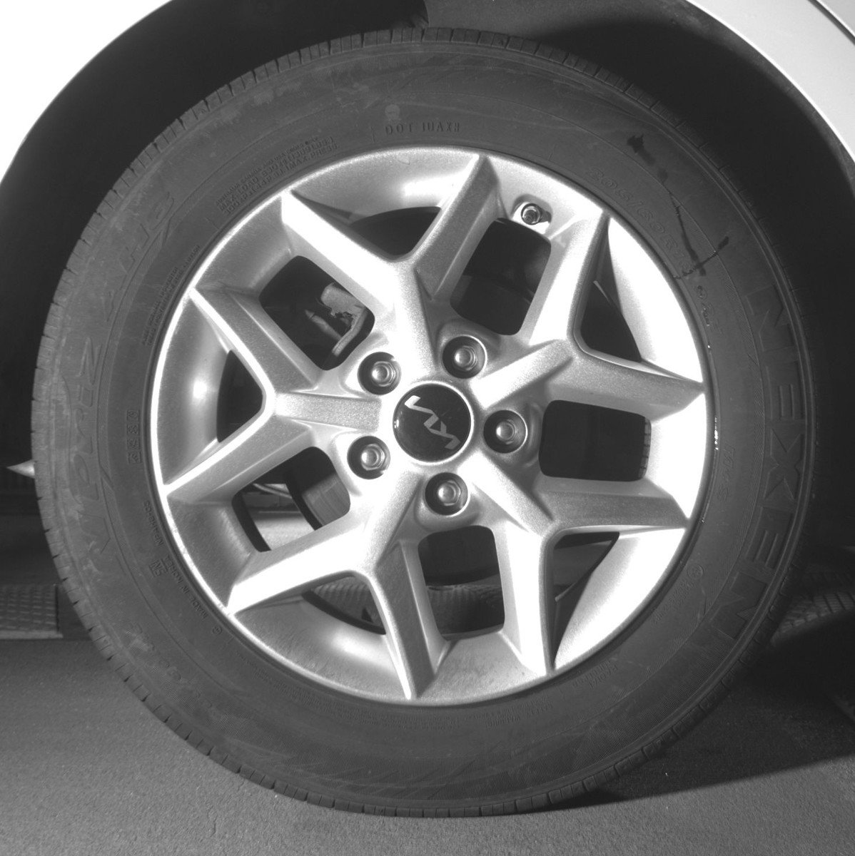 Used 2025 Kia Soul LX w/ LX Technology Package FWD image 15