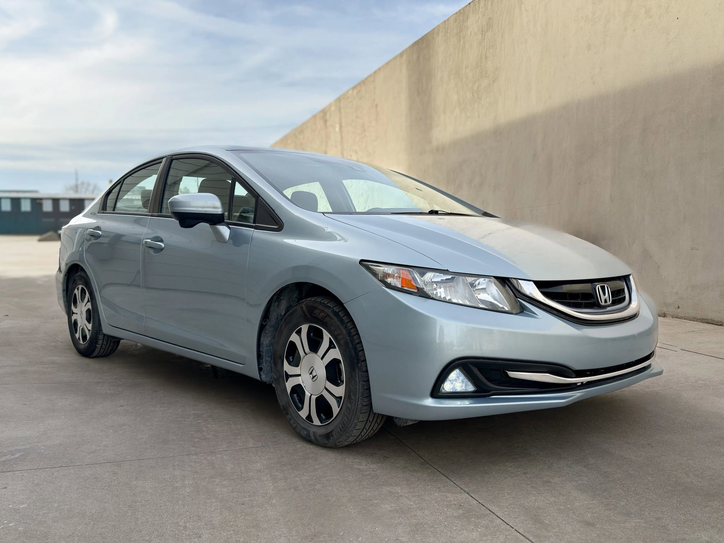 Used 2015 Honda Civic Hybrid Sedan image 1