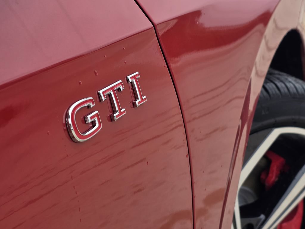 New 2026 Volkswagen GTI SE FWD image 9