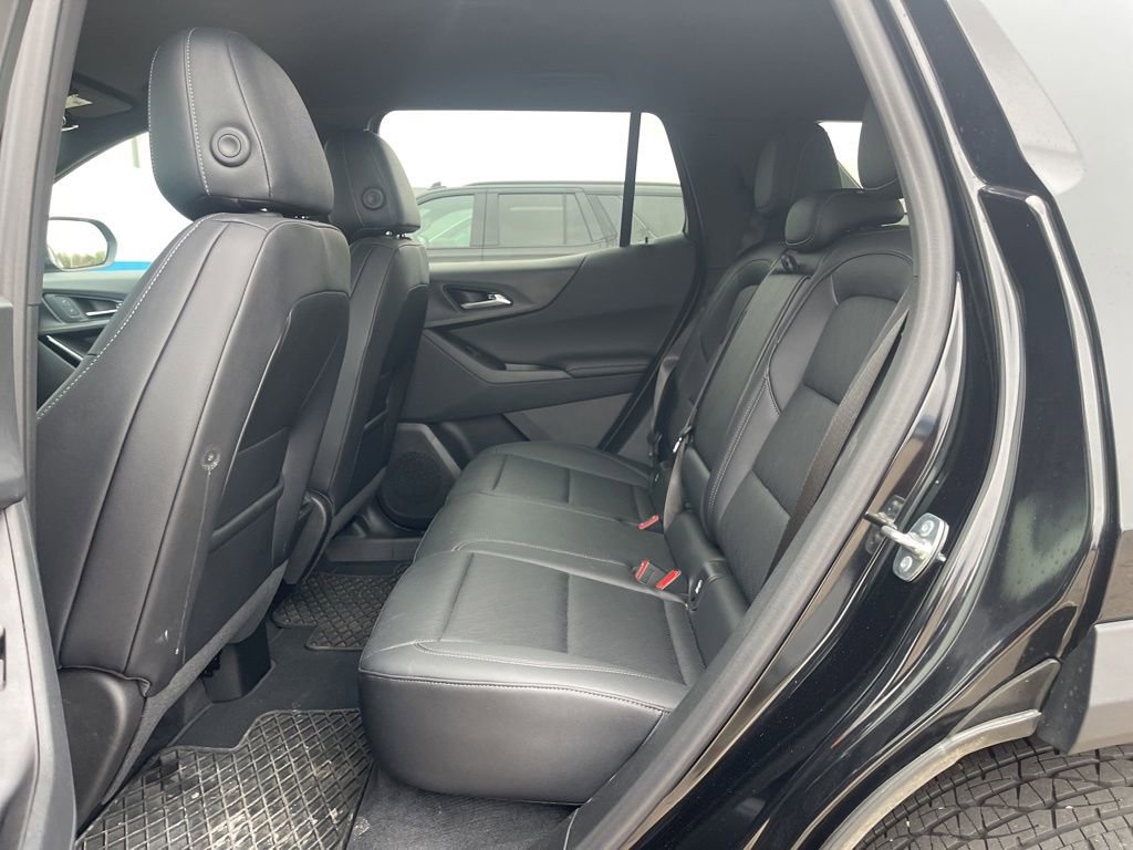 Used 2025 Chevrolet Equinox LT w/ Convenience Package II image 9