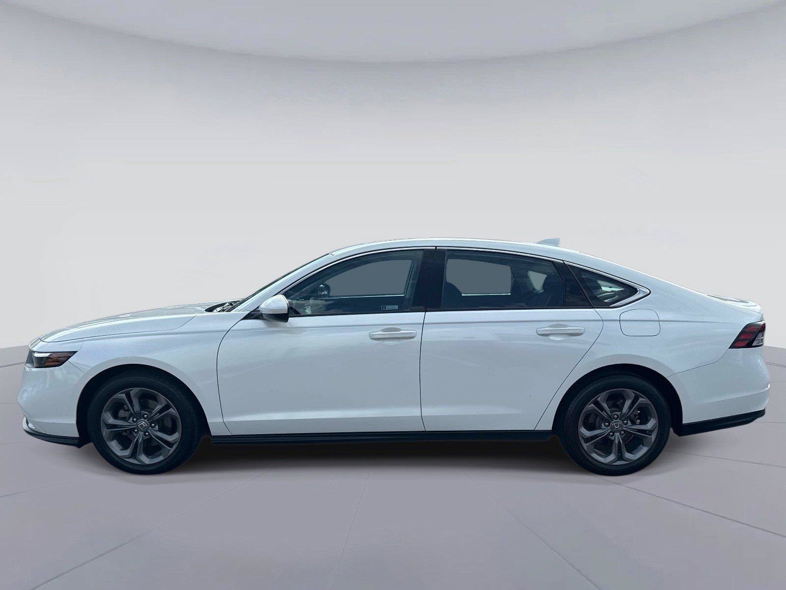 Certified 2024 Honda Accord EX image 7