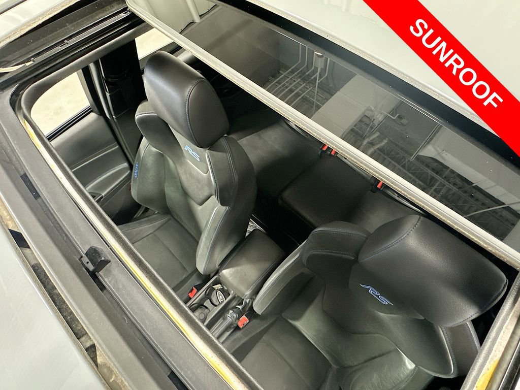 Used 2016 Ford Focus RS image 24