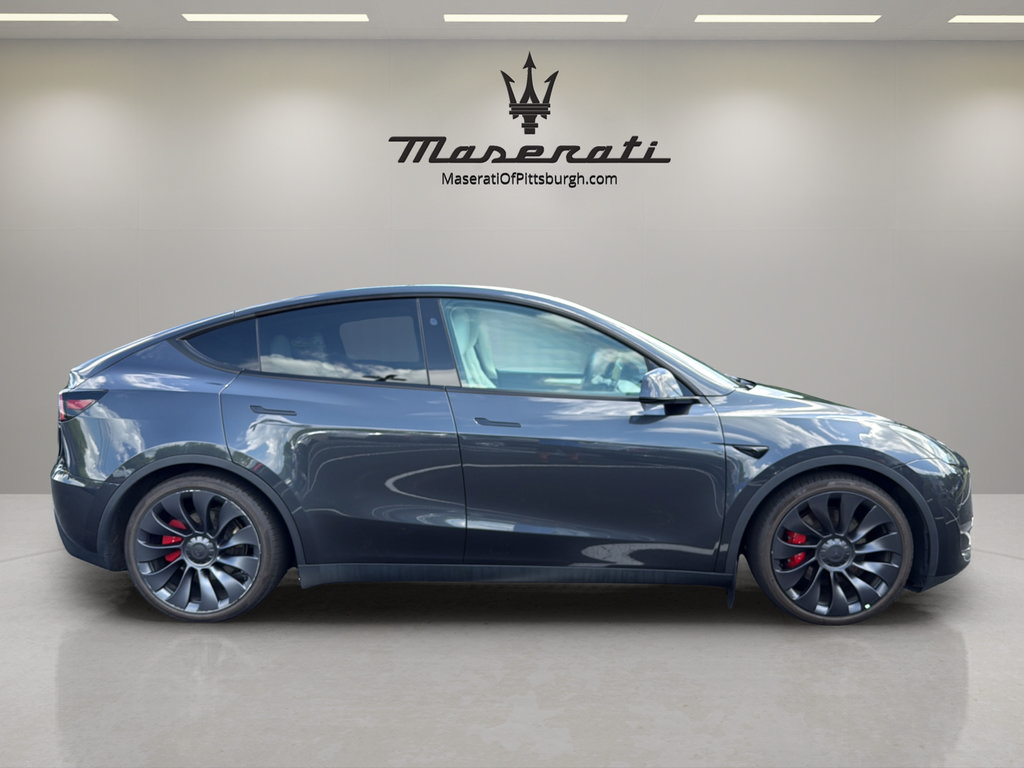 Used 2024 Tesla Model Y Performance AWD/4WD image 4
