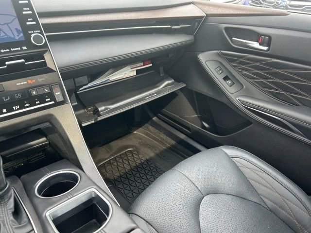 Used 2022 Toyota Avalon Limited w/ Advanced Safety Package FWD image 19