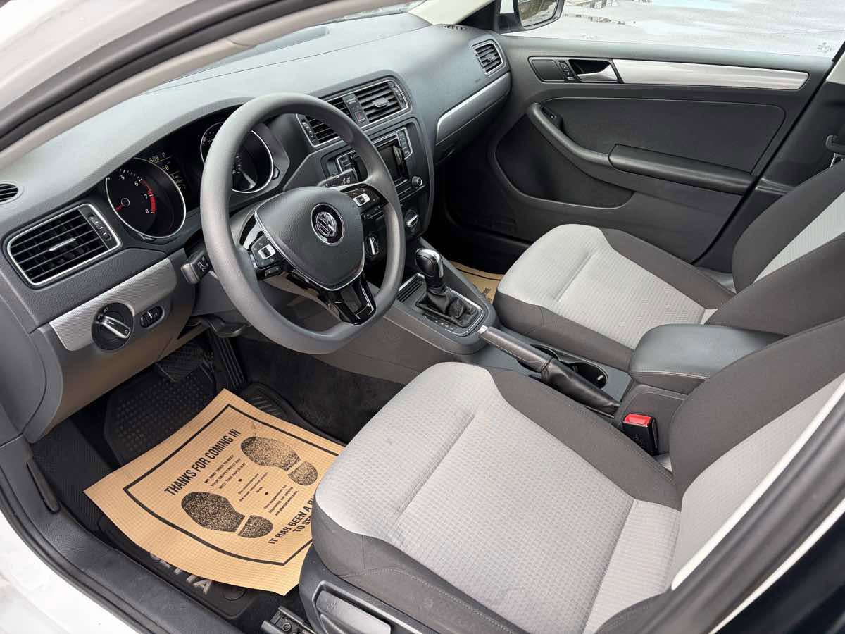 Used 2018 Volkswagen Jetta S FWD image 9