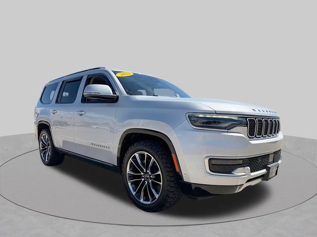 Used 2022 Jeep Wagoneer Series III w/ Premium Group I AWD/4WD image 2