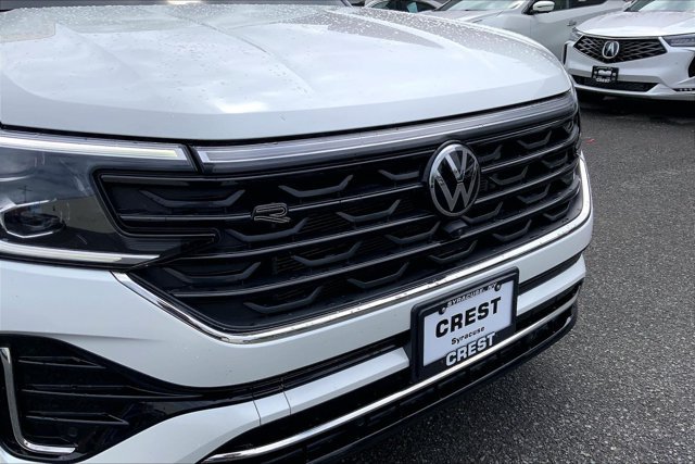Used 2025 Volkswagen Atlas Cross Sport SEL Premium R-Line AWD/4WD image 30