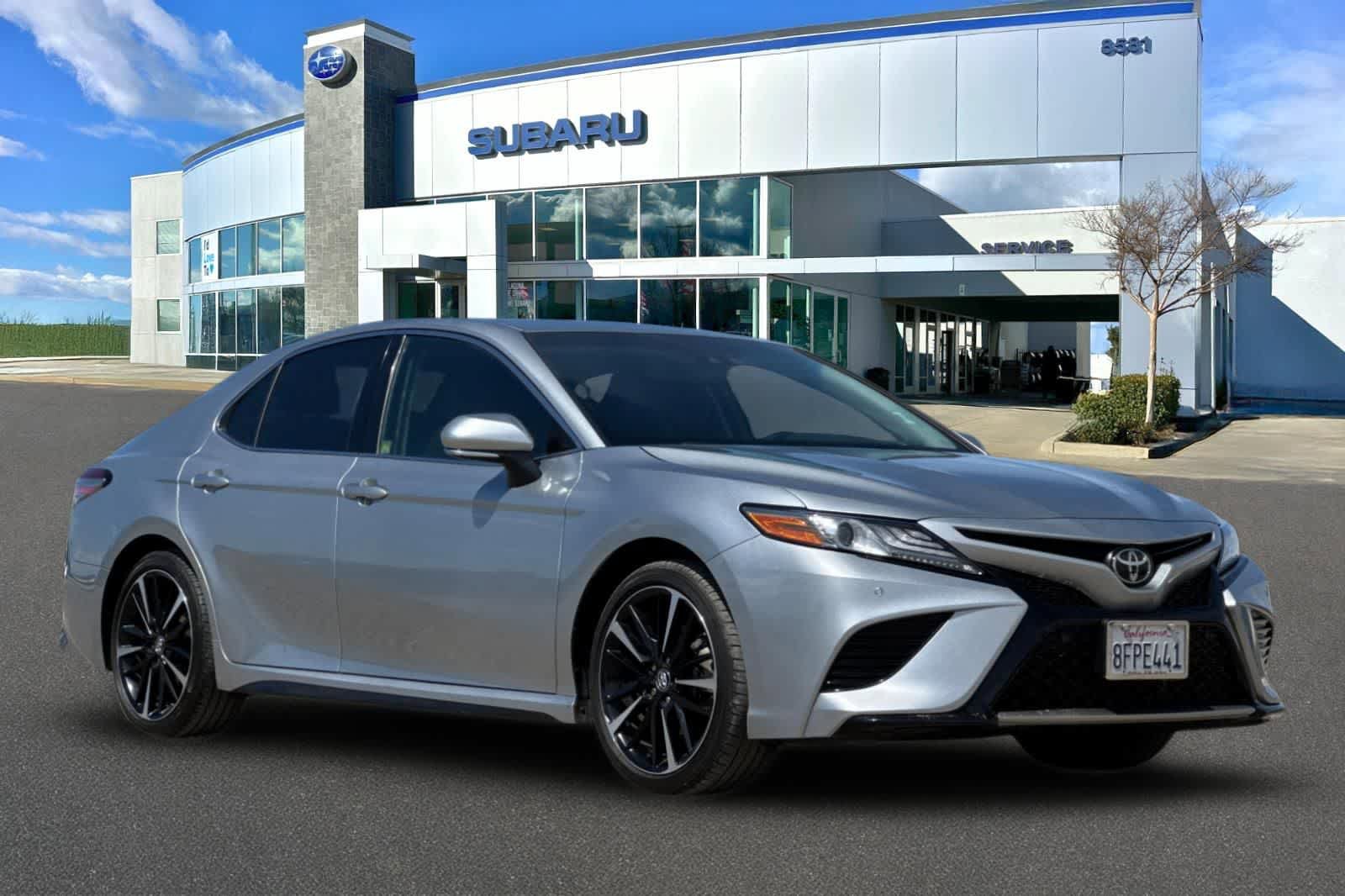 Used 2018 Toyota Camry XSE w/ Accessory Appearance Package FWD image 5