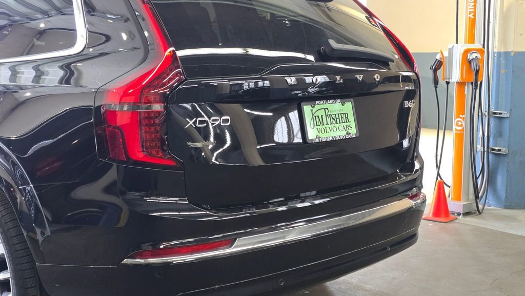 New 2026 Volvo XC90 B6 Ultra w/ Protection Package AWD/4WD image 14