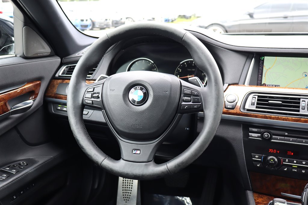 Used 2015 BMW 740Li xDrive AWD/4WD image 13