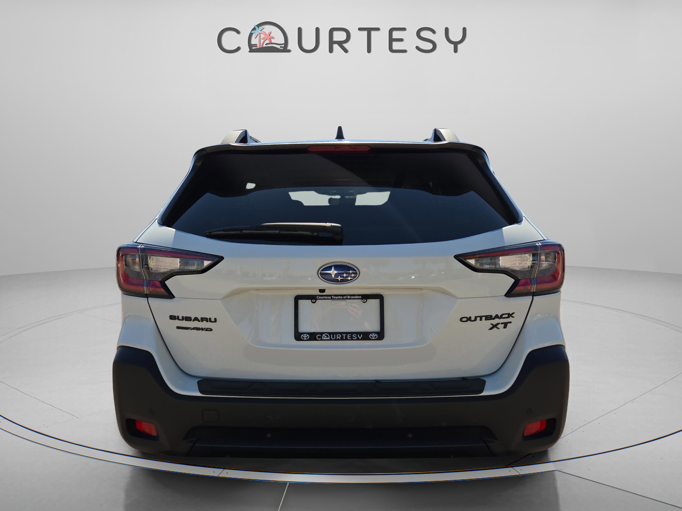 Used 2025 Subaru Outback Onyx Edition XT w/ Popular Package #2 image 6