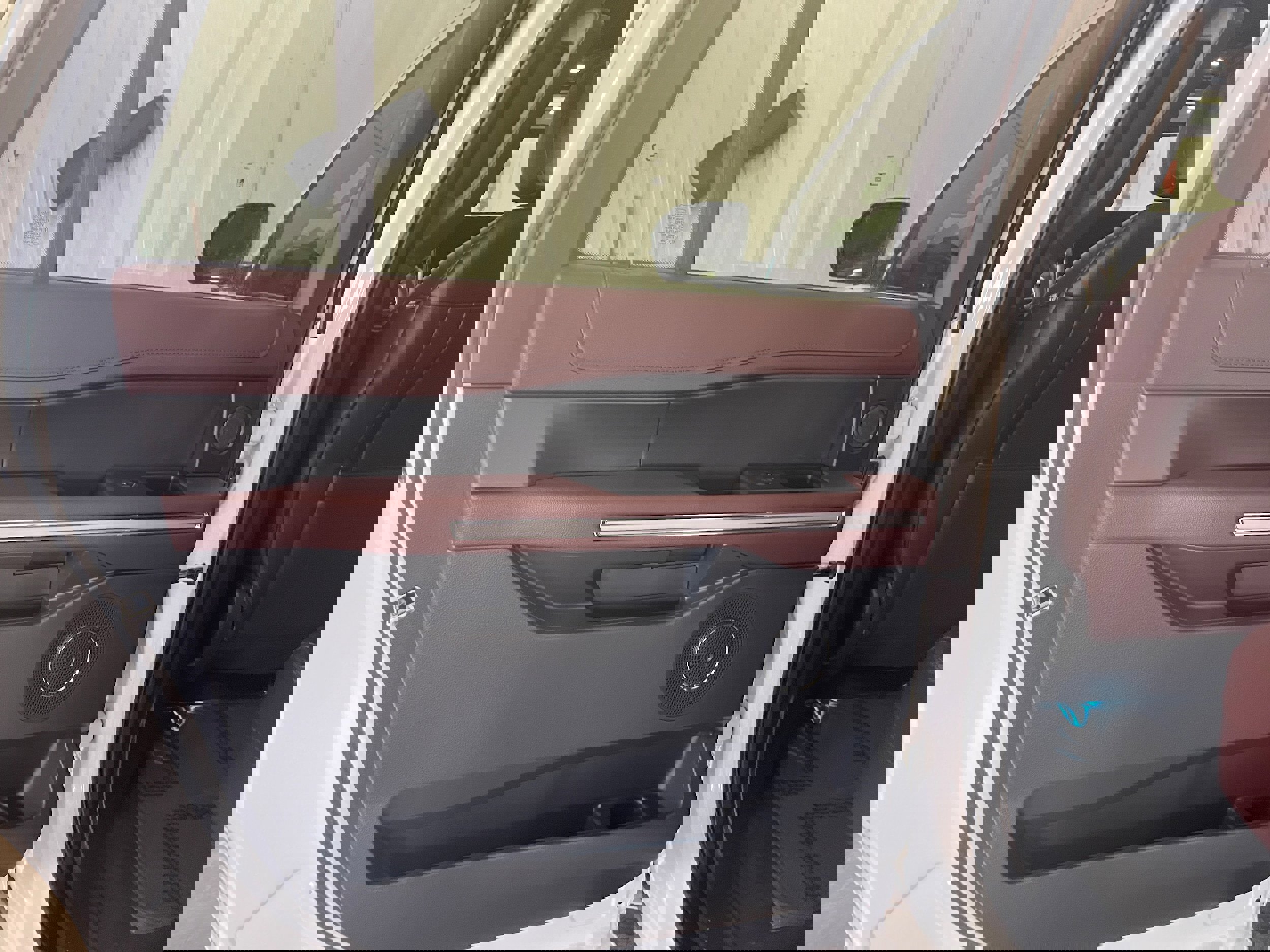 Used 2024 Ford Expedition Max Limited image 21
