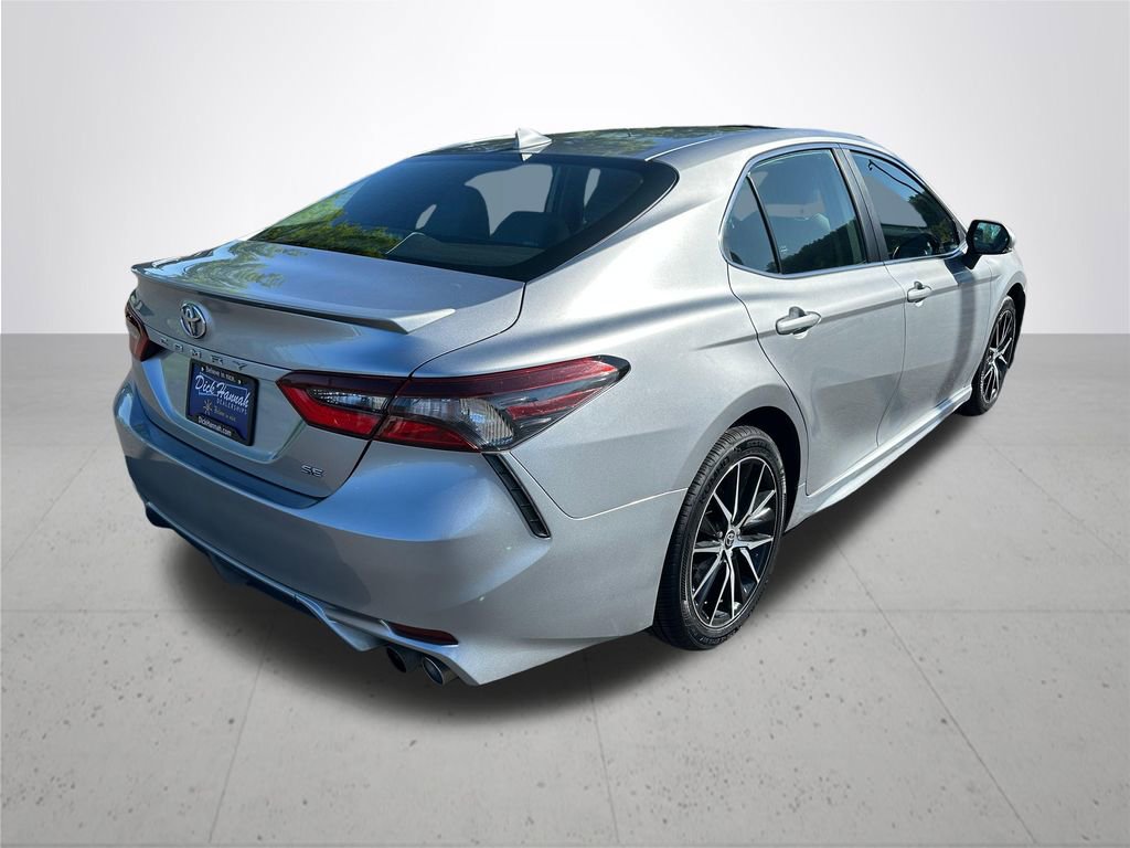 Used 2024 Toyota Camry SE FWD image 7