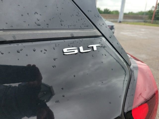 Used 2024 GMC Terrain SLT AWD/4WD image 5