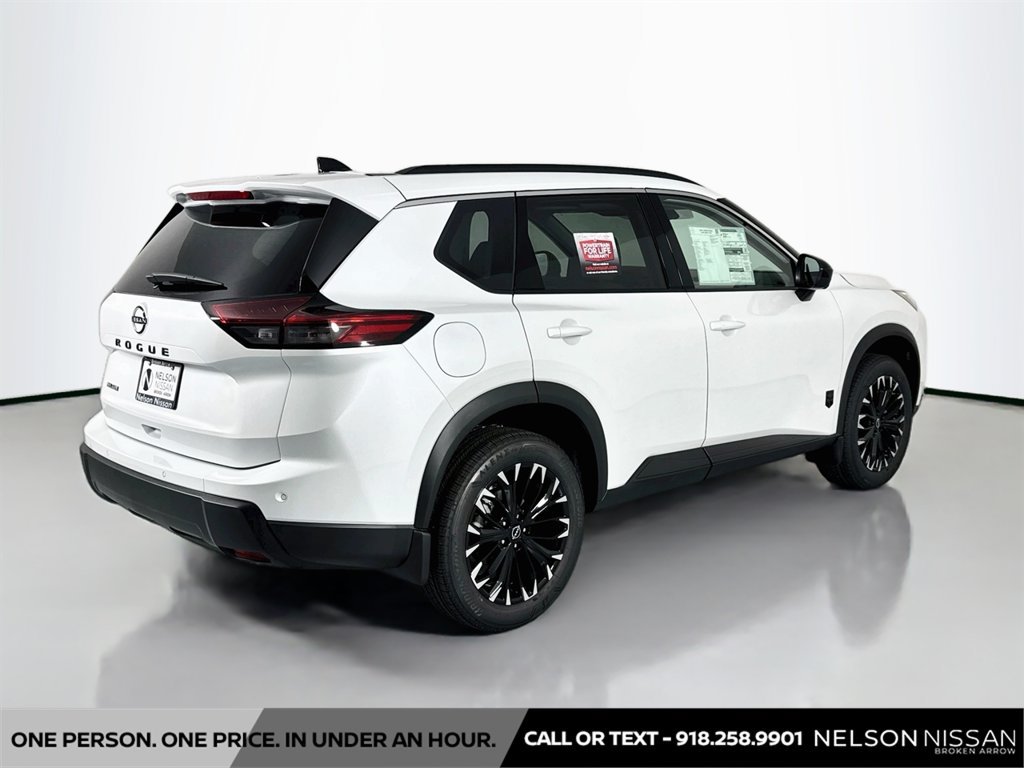 New 2026 Nissan Rogue Dark Armor FWD image 5