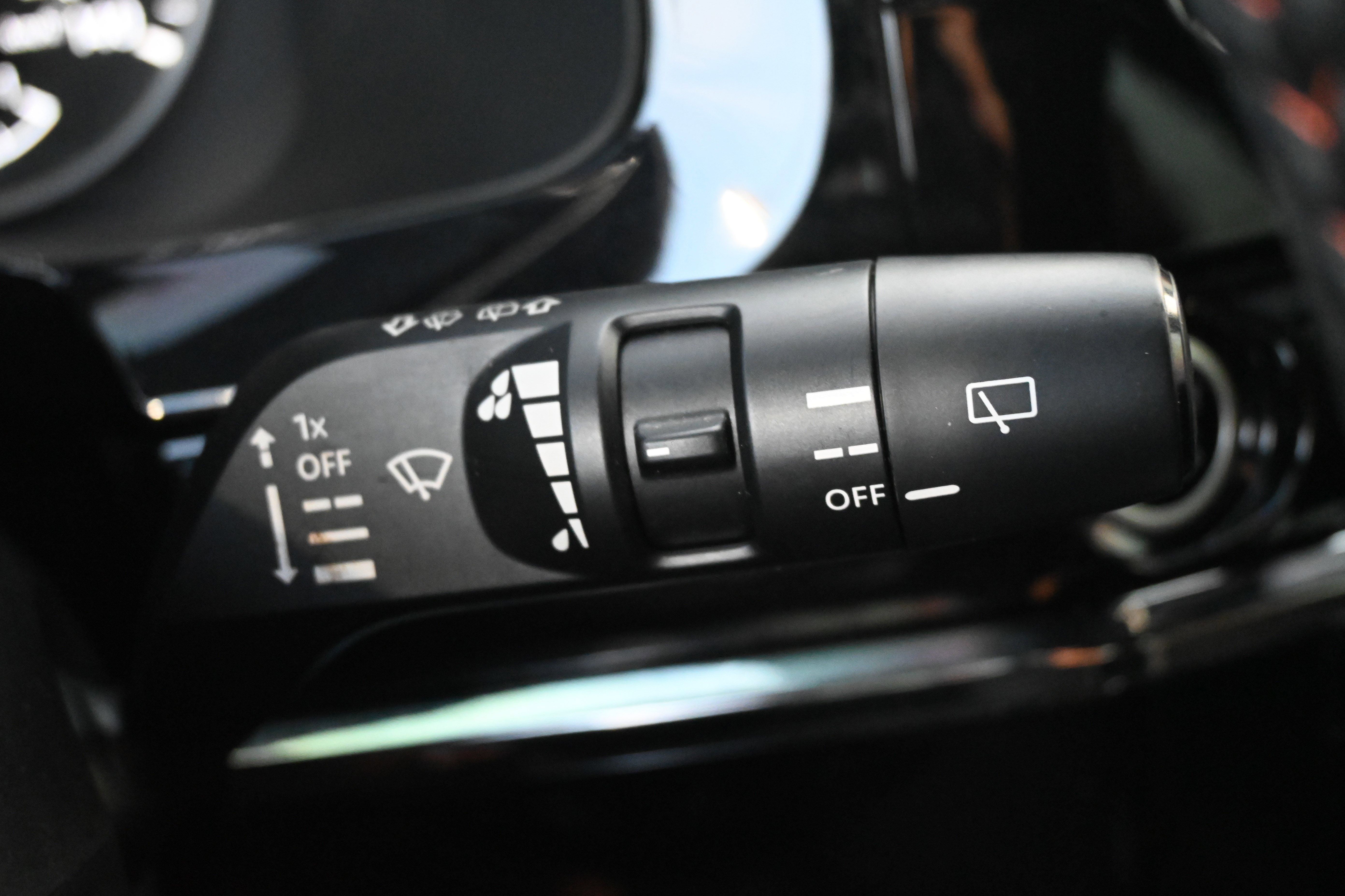 Used 2023 Nissan Pathfinder Rock Creek image 25