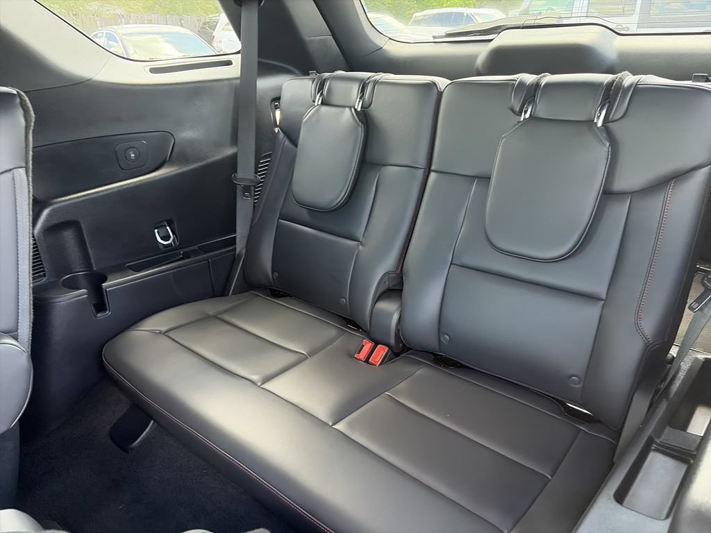 Used 2025 Ford Explorer ST RWD image 28