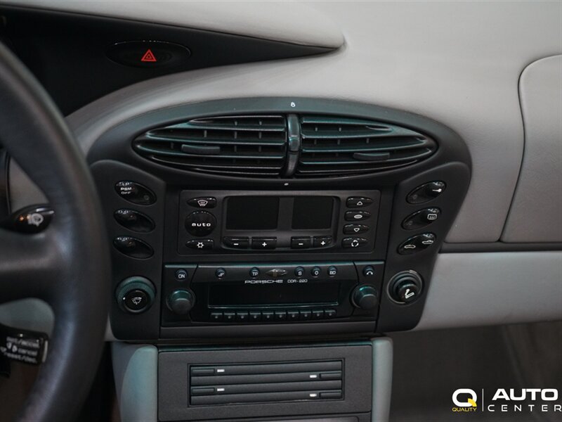 Used 2001 Porsche Boxster RWD image 27