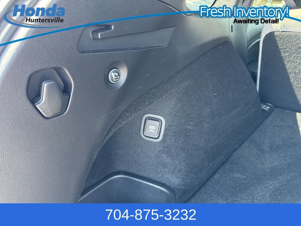 Used 2024 Honda Passport EX-L image 12