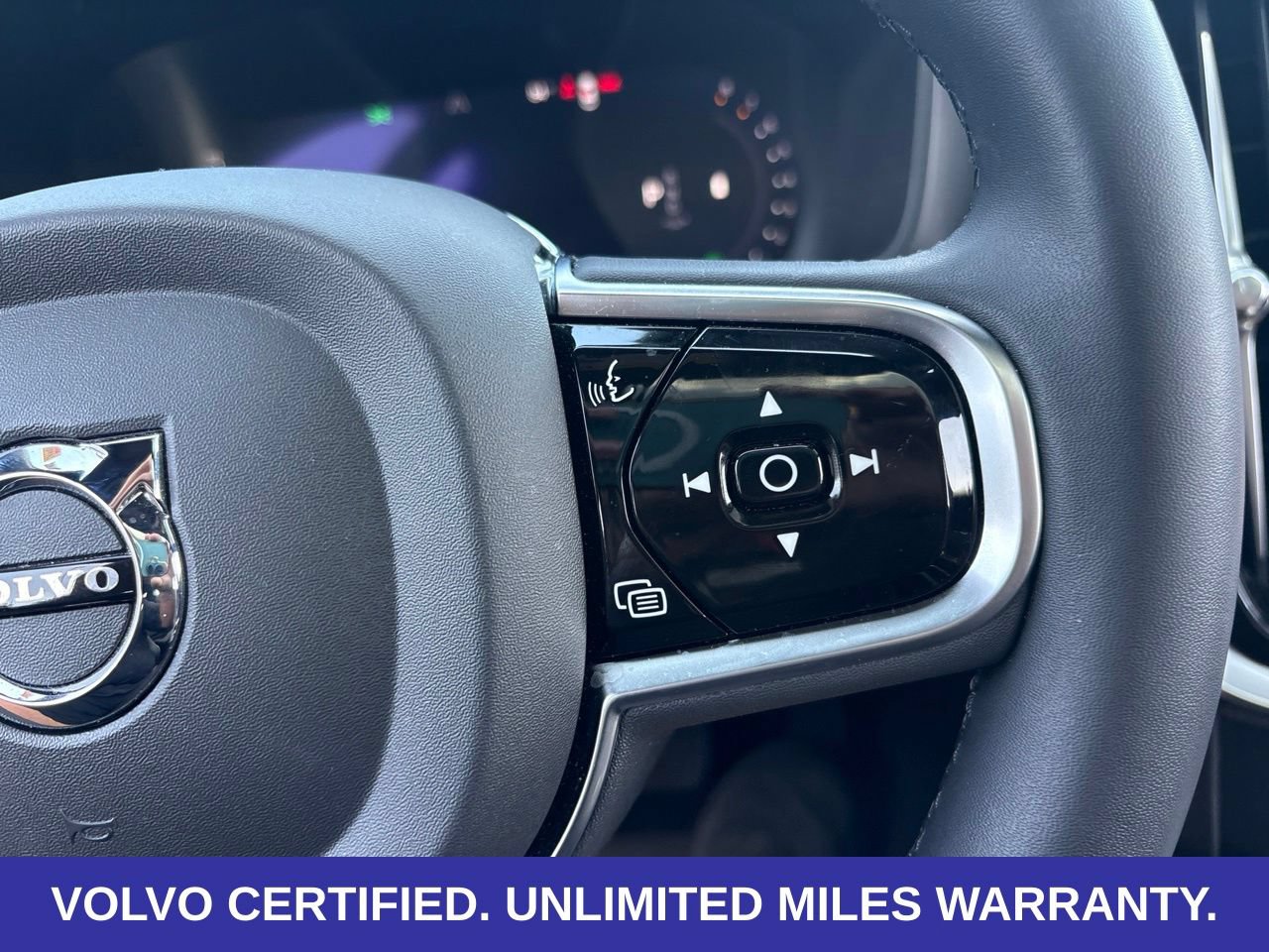 Certified 2024 Volvo S60 B5 Plus w/ Climate Package FWD image 25