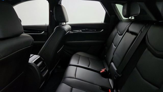 Certified 2025 Cadillac XT5 Premium Luxury w/ LPO, Floor Liner Package image 18
