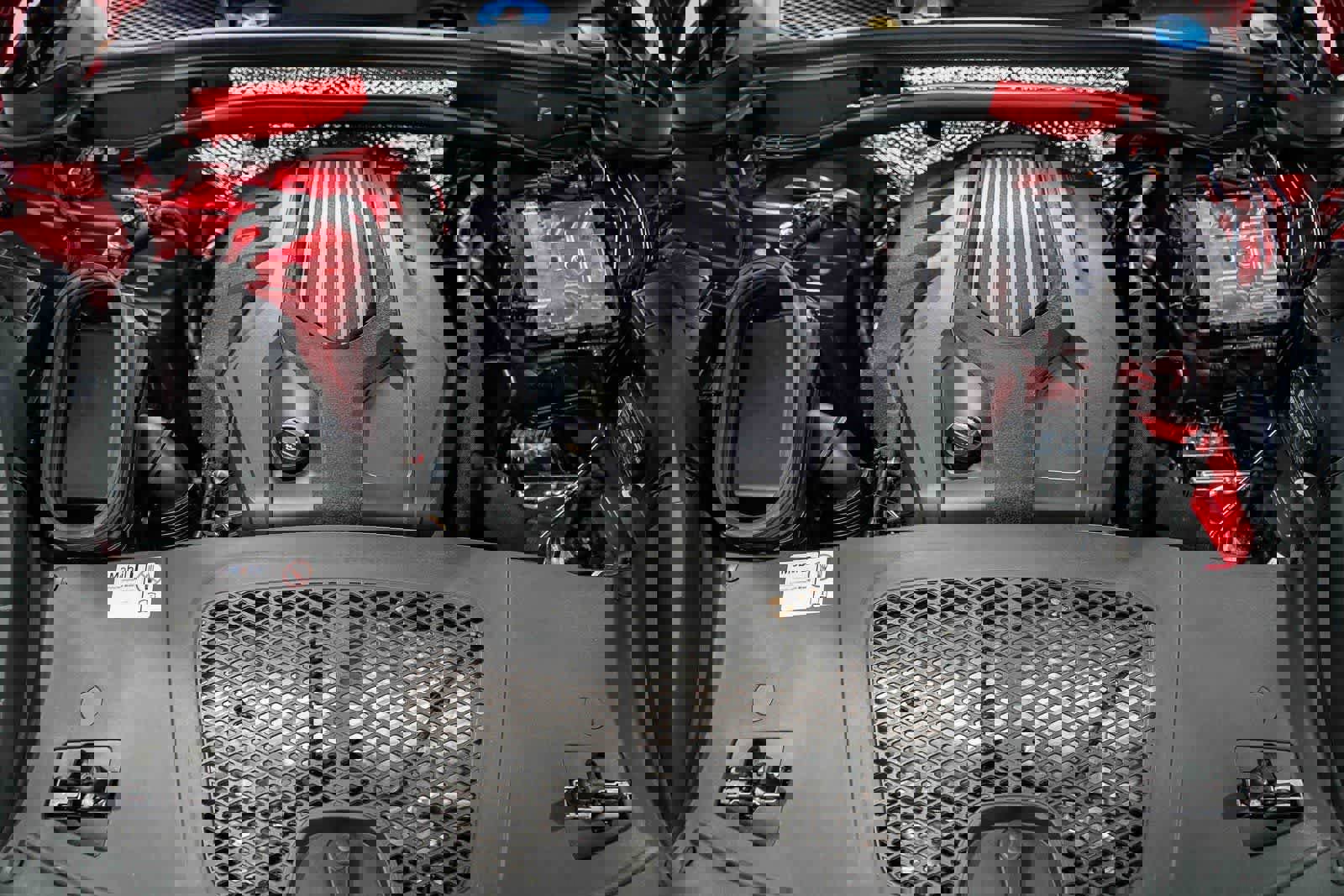 Used 2024 Porsche Macan image 28