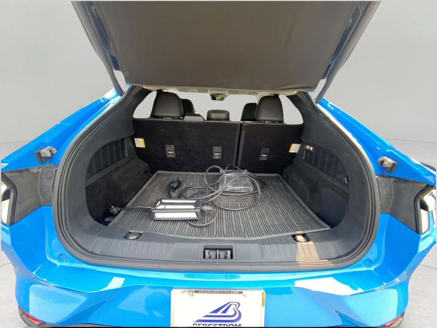 Certified 2023 Ford Mustang Mach-E Premium AWD/4WD image 9