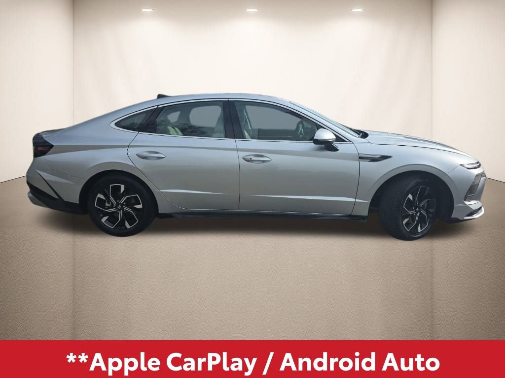 Used 2025 Hyundai Sonata SEL image 3
