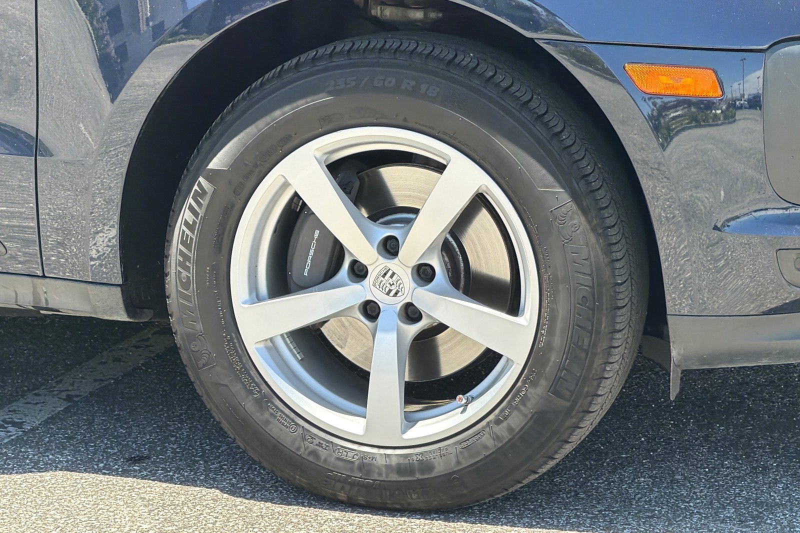 Used 2019 Porsche Macan AWD/4WD image 28