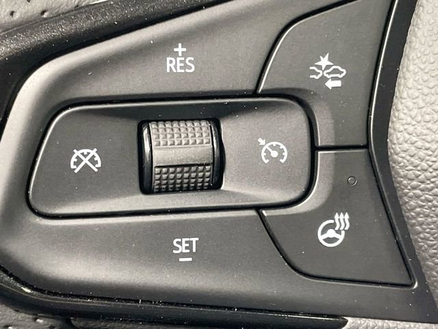 Used 2023 Chevrolet TrailBlazer RS w/ Sun and Liftgate Package FWD image 32