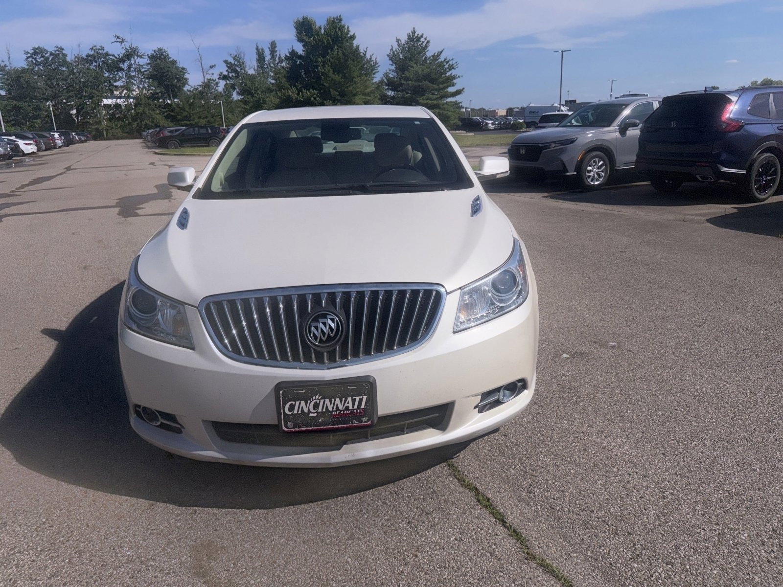 Used 2013 Buick LaCrosse Leather w/ Driver Confidence Package FWD image 2