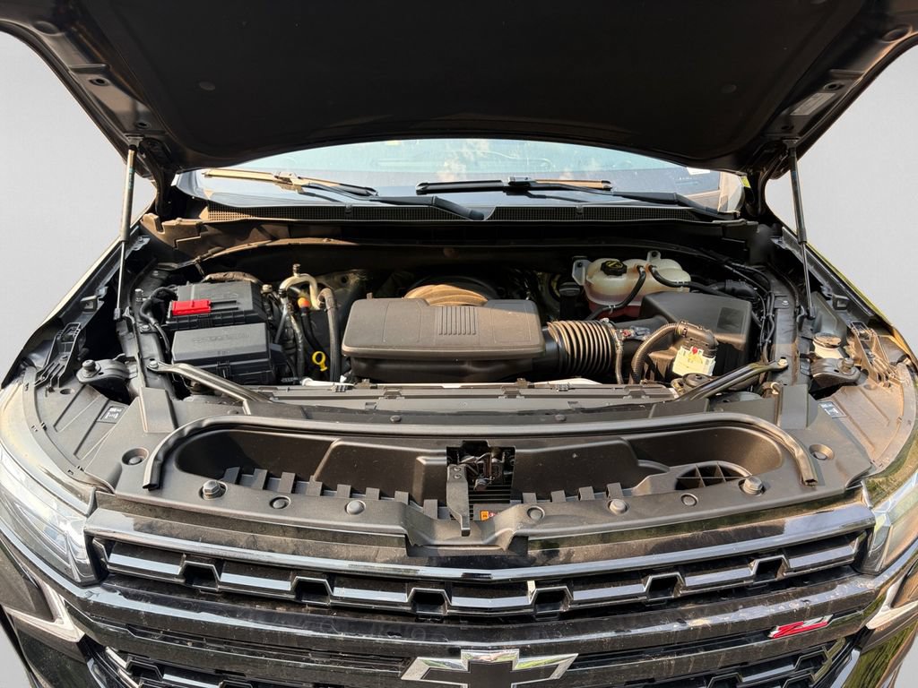 Used 2024 Chevrolet Suburban Z71 AWD/4WD image 13