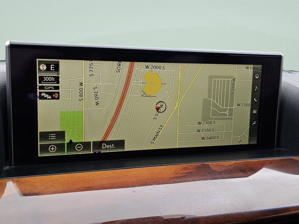 Used 2017 Lexus LX 570 4WD w/ Luxury Package image 9