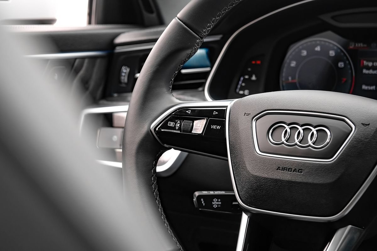 Used 2025 Audi A6 Premium Plus AWD/4WD image 15