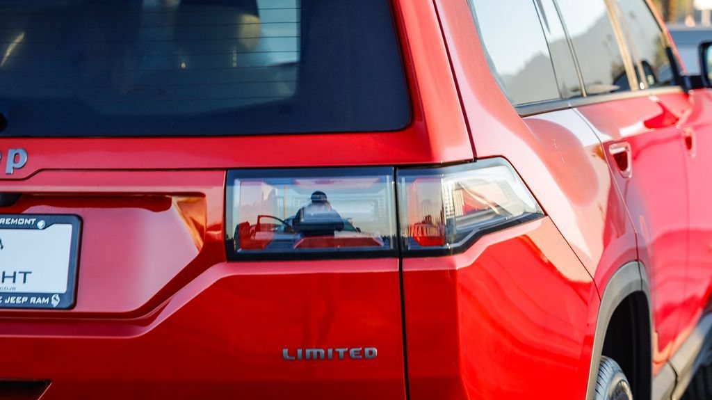 New 2026 Jeep Cherokee Limited AWD/4WD image 10