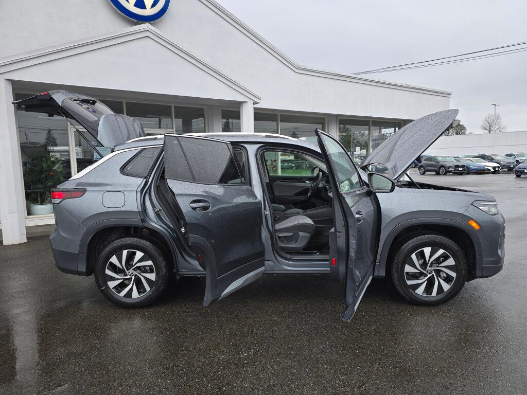 New 2026 Volkswagen Tiguan S AWD/4WD image 17