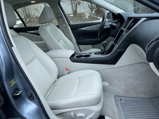 Used 2015 INFINITI Q50 Premium w/ Navigation Package image 29