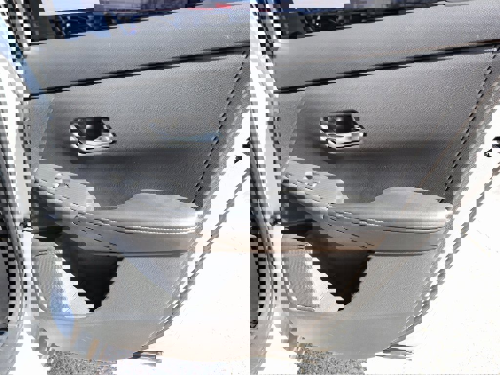 Used 2022 Nissan Sentra SV image 12