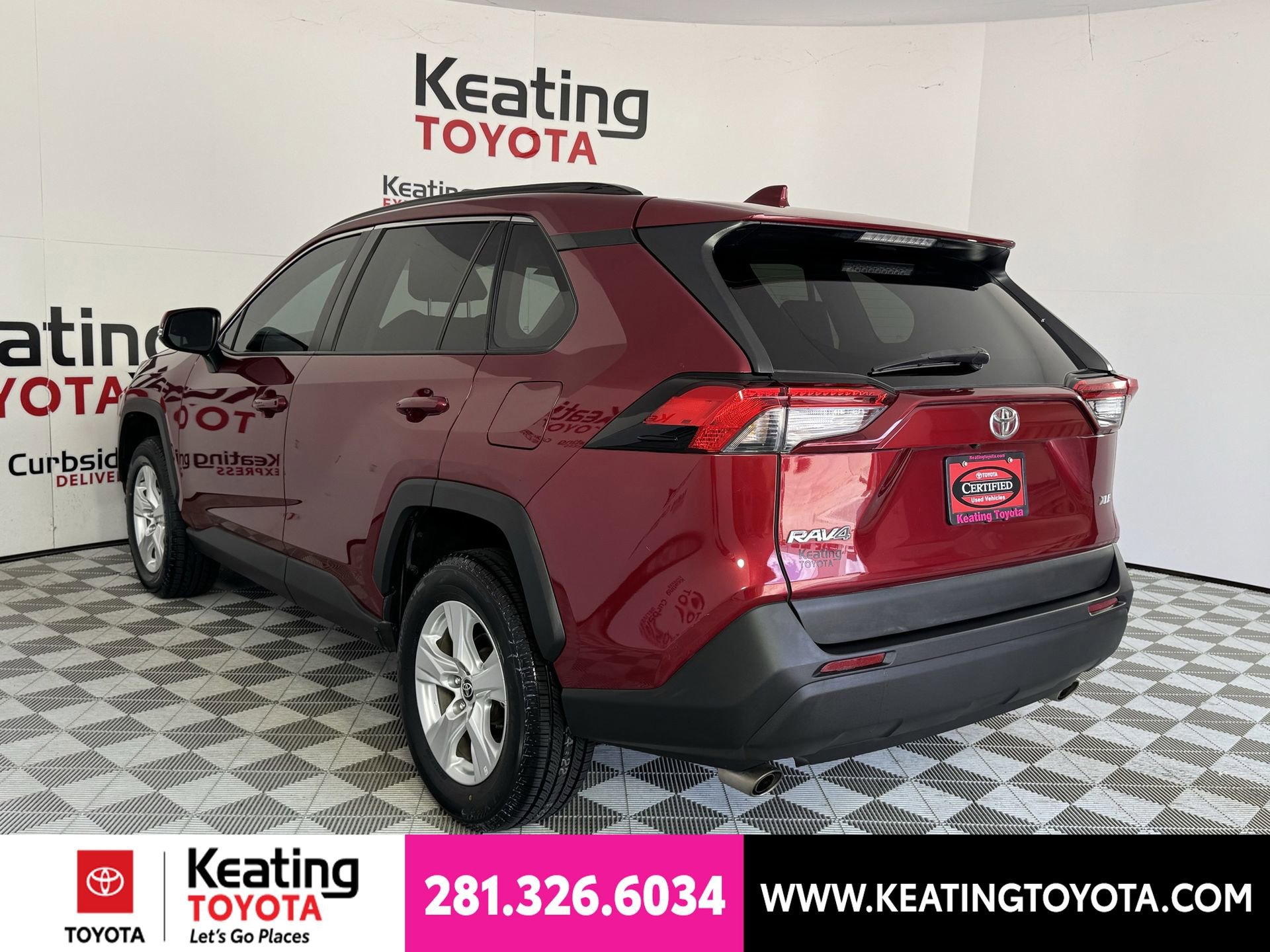 Certified 2021 Toyota RAV4 XLE w/ Convenience Package FWD image 7