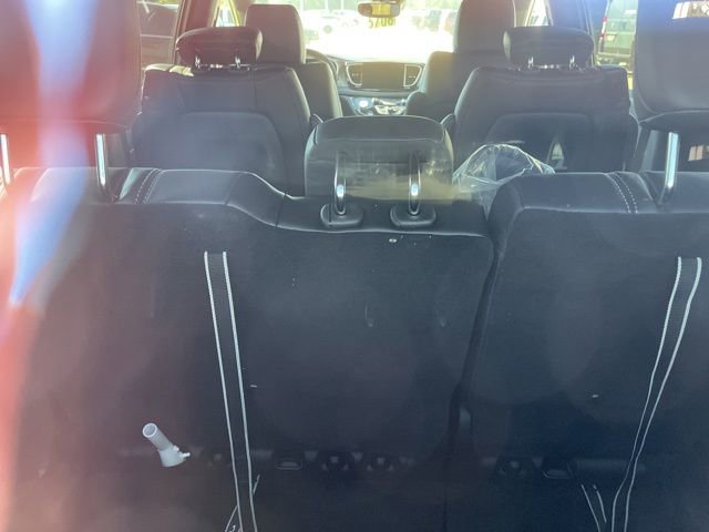 New 2026 Chrysler Pacifica Select image 10