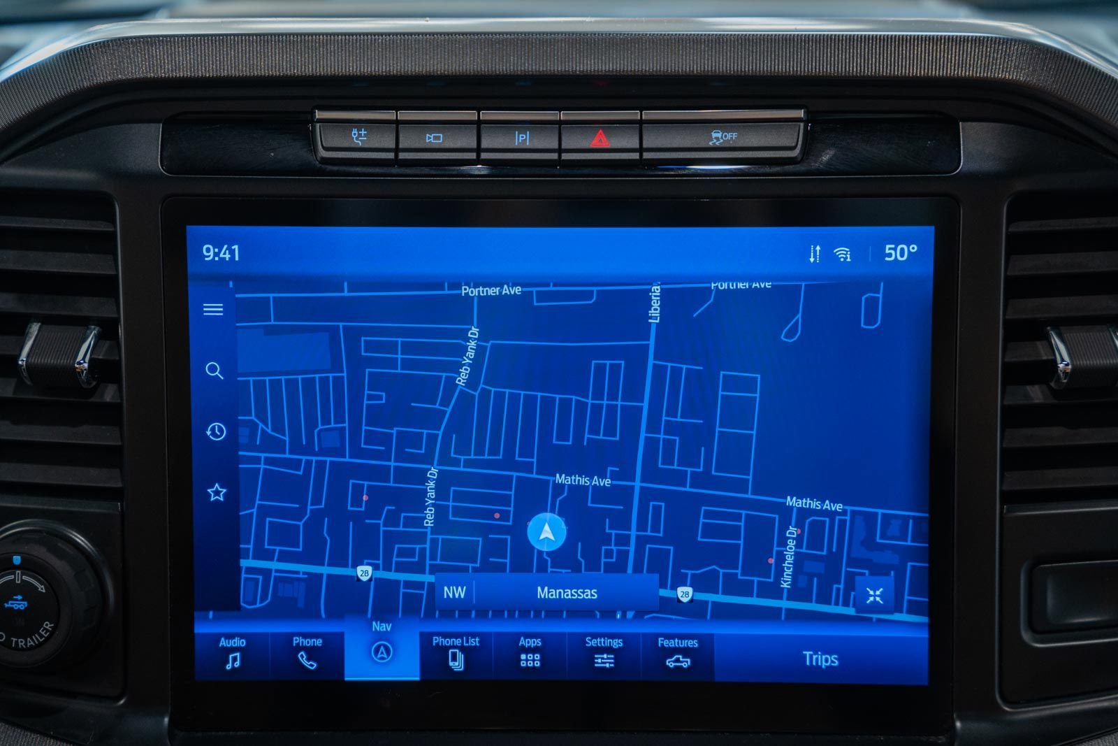 Certified 2022 Ford F150 Platinum w/ Equipment Group 701A High image 32