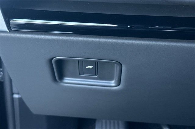 Used 2024 Land Rover Range Rover SE image 35