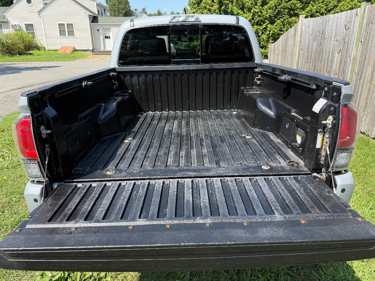 Used 2017 Toyota Tacoma TRD Pro image 18