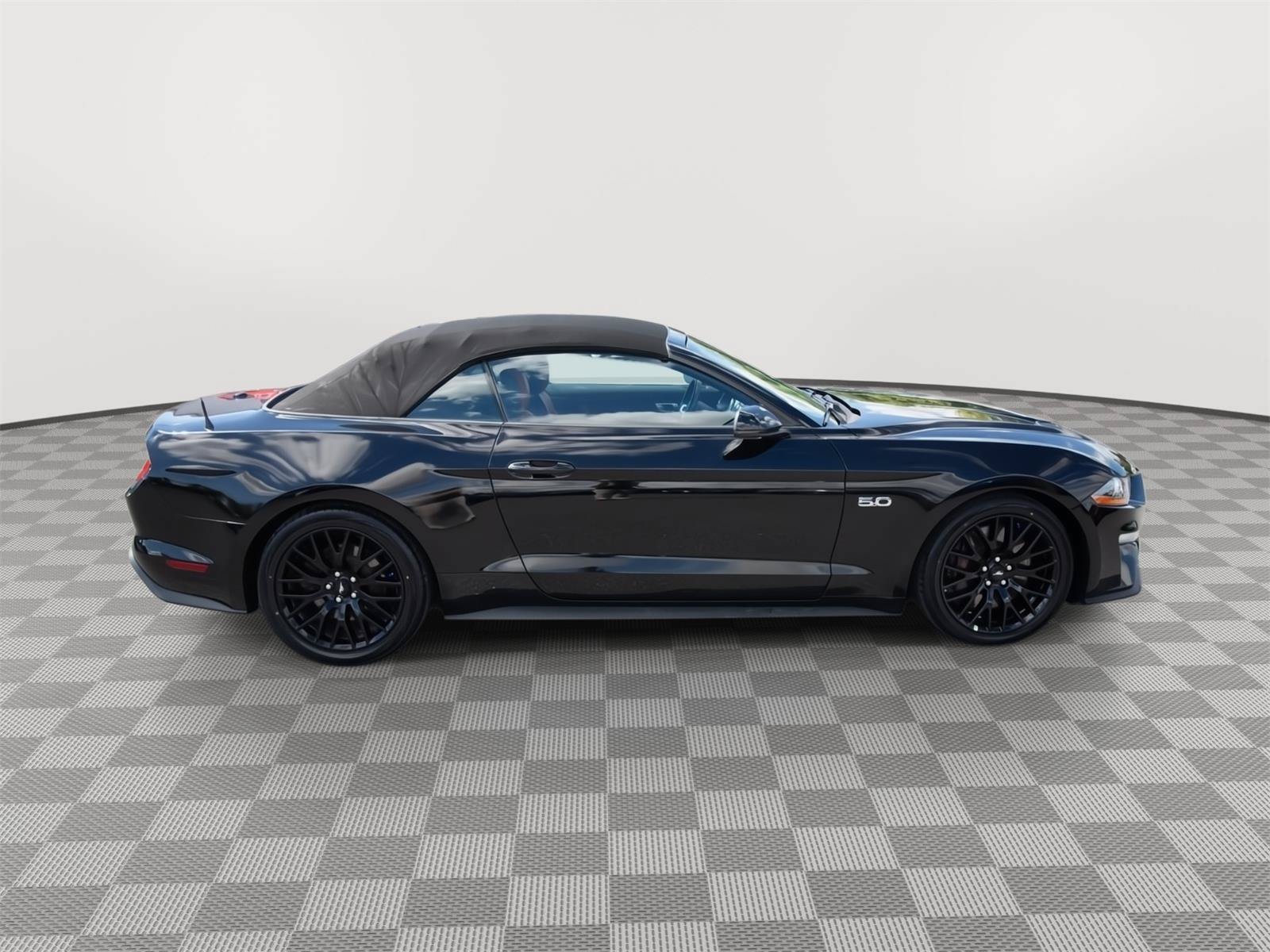 Used 2019 Ford Mustang GT Premium w/ GT Performance Package RWD image 4