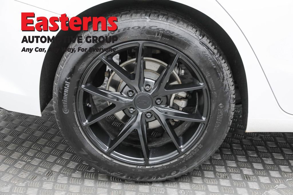 Used 2020 Chevrolet Malibu LT image 30