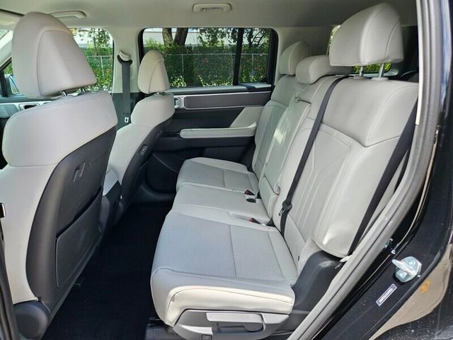 New 2026 Hyundai Santa Fe SEL image 7