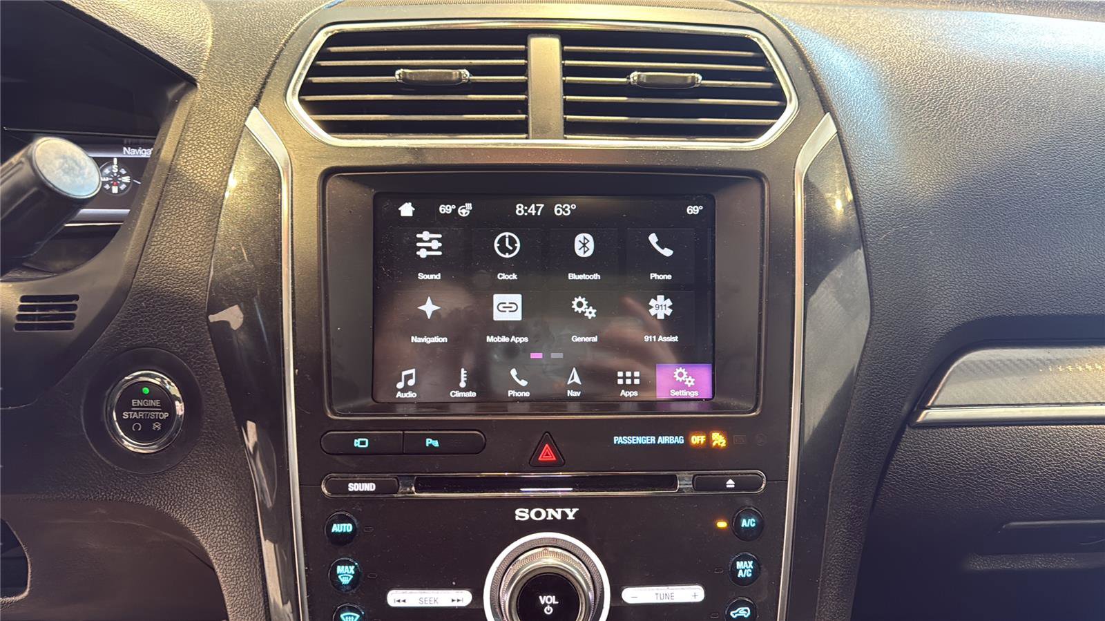 Used 2018 Ford Explorer Sport w/ Equipment Group 401A image 18