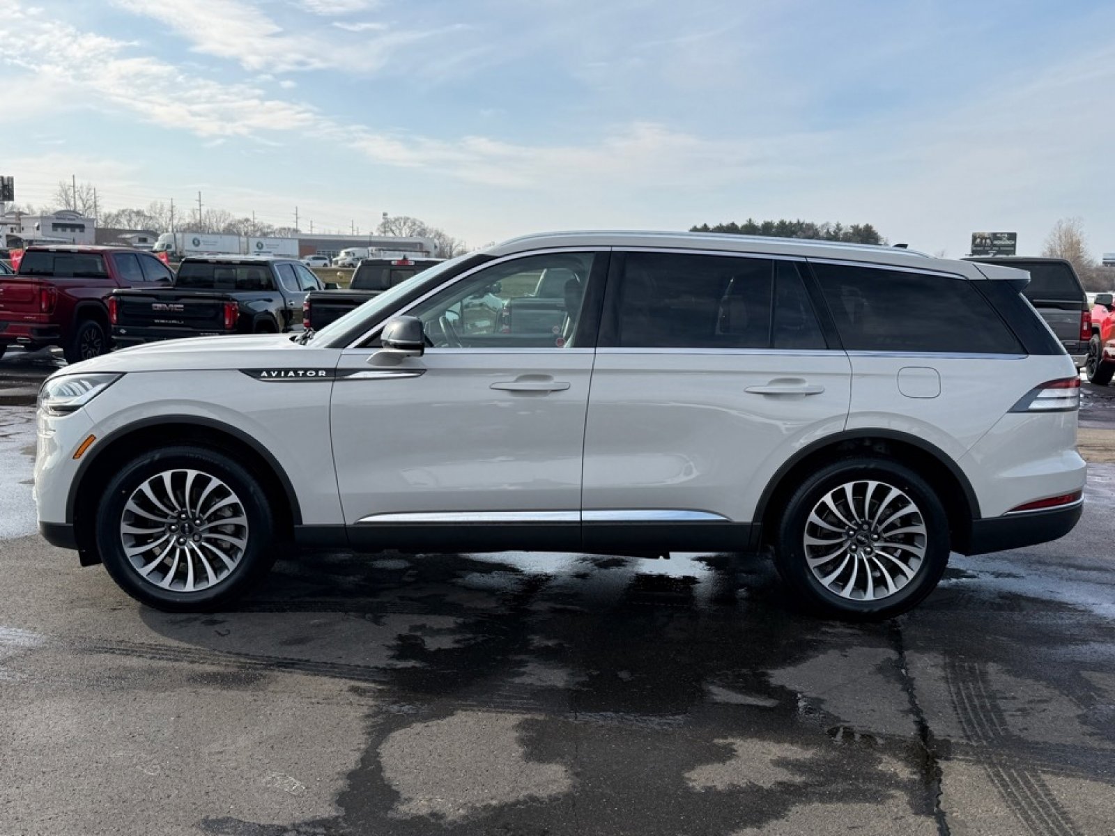 Used 2021 Lincoln Aviator Reserve image 5