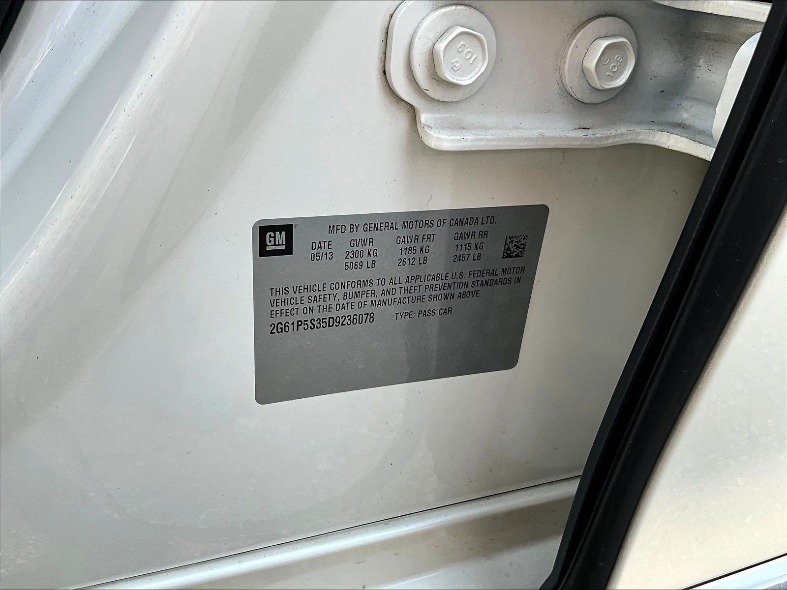Used 2013 Cadillac XTS Luxury FWD image 19